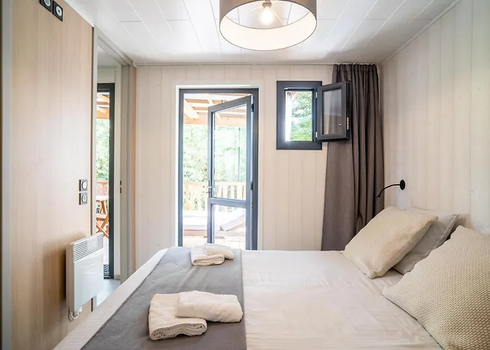 Camping Ecolodge L'etoile D'argens Officiel