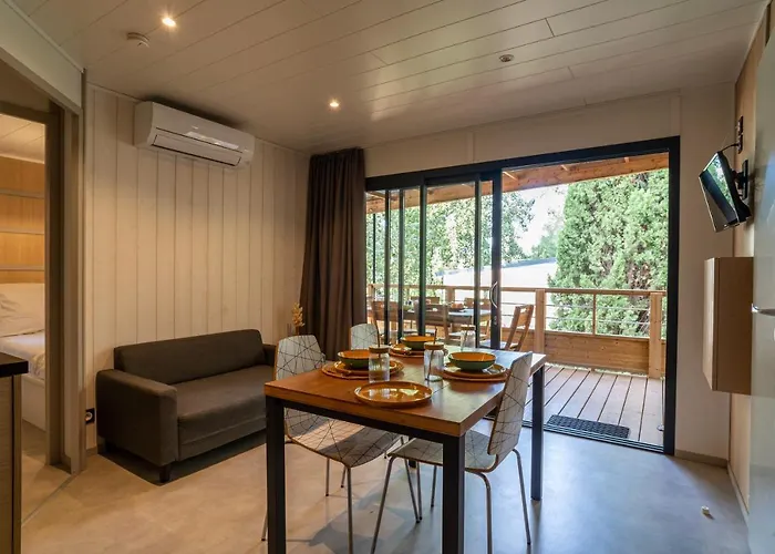 Camping Ecolodge L'etoile D'argens Officiel 5*
