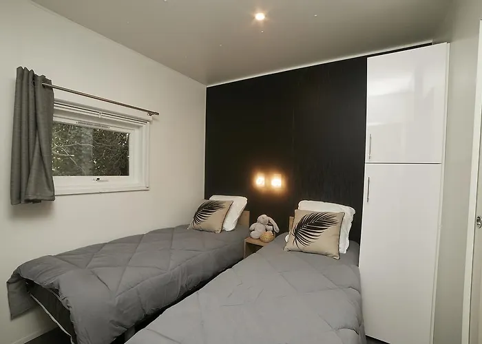 Ecolodge L'etoile D'argens Officiel 캠프장 5*